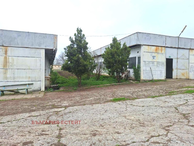 Til salgs  Industribygg region Razgrad , Loznitsa , 1694 kvm | 26123661