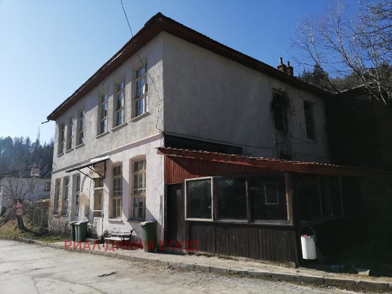 Продава  Хотел област Смолян , с. Дунево , 1411 кв.м | 61826493 - изображение [3]