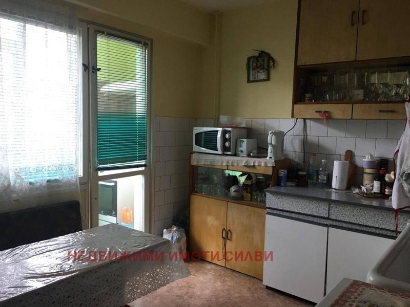 Продается  1 спальня Шумен , Тракия , 60 кв.м | 43765272 - изображение [2]