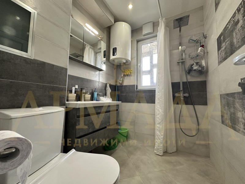 Продава  3-стаен, град Пловдив, Кючук Париж •  145 000 EUR • ID 33742894 — holmes.bg - [1] 