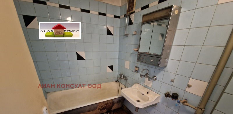 Продава 3-СТАЕН, гр. София, Красно село, снимка 10 - Апартаменти - 52389686