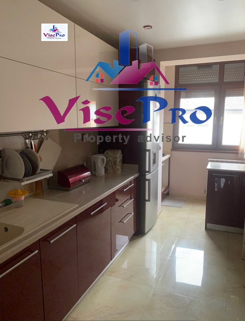 Продава 4-СТАЕН, гр. Благоевград, Идеален център, снимка 3 - Апартаменти - 53246776