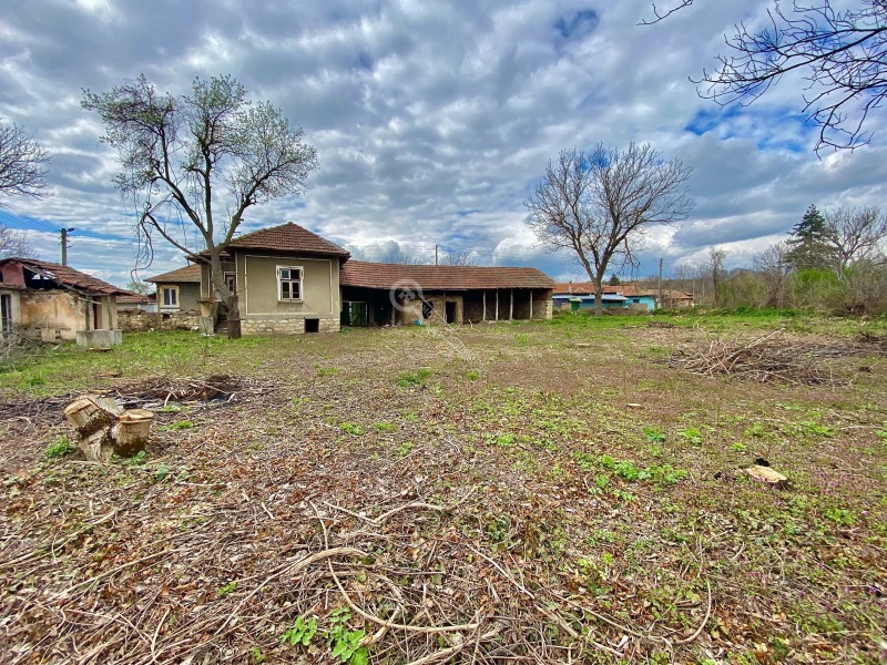 Продава КЪЩА, гр. Стражица, област Велико Търново, снимка 9 - Къщи - 49821583