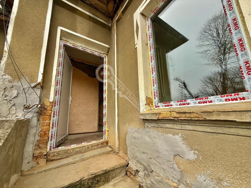 Продава КЪЩА, гр. Стражица, област Велико Търново, снимка 2 - Къщи - 49821583