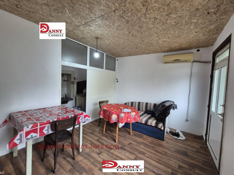 Na prodej  Dům oblast Veliko Tarnovo , Butovo , 90 m2 | 27073330 - obraz [15]