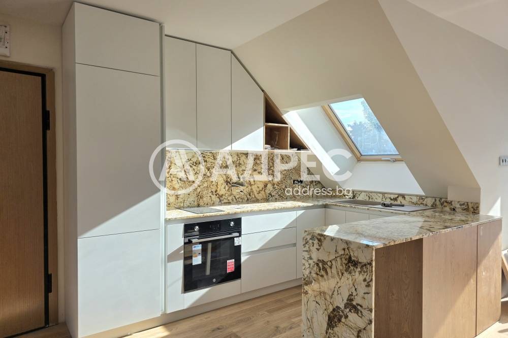 Продава 3-СТАЕН, гр. София, Център, снимка 2 - Апартаменти - 54941662