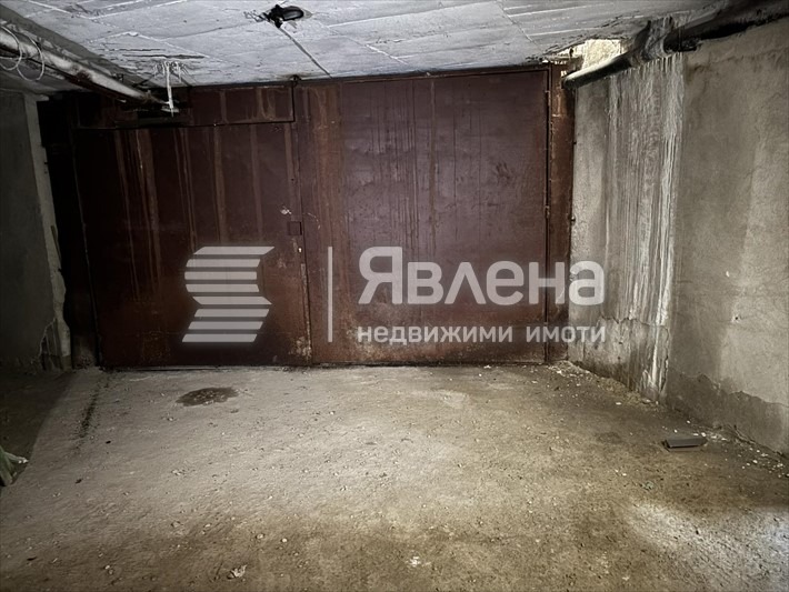 Продава ГАРАЖ, ПАРКОМЯСТО, гр. София, Зона Б-18, снимка 4 - Гаражи и паркоместа - 54416354