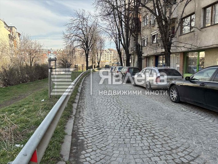 Продава ГАРАЖ, ПАРКОМЯСТО, гр. София, Зона Б-18, снимка 2 - Гаражи и паркоместа - 54416354