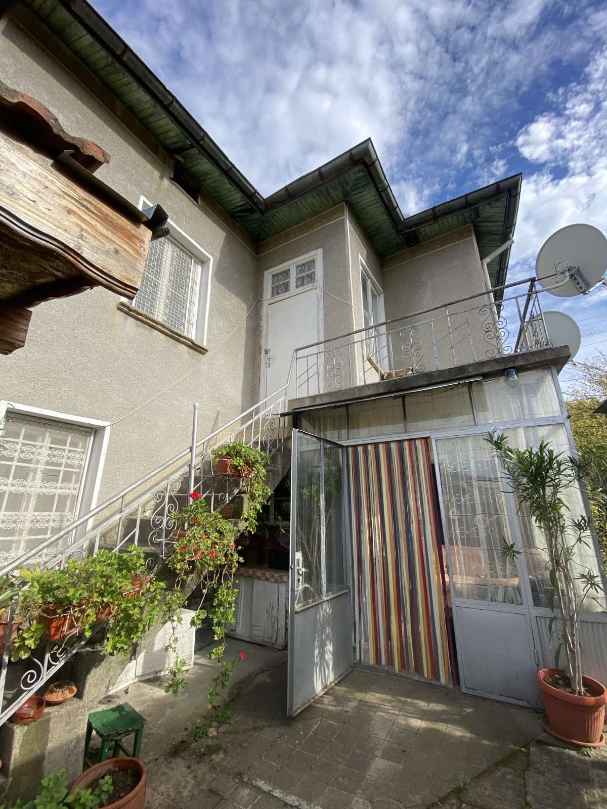 Продава КЪЩА, с. Божурица, област Плевен, снимка 2 - Къщи - 54067215