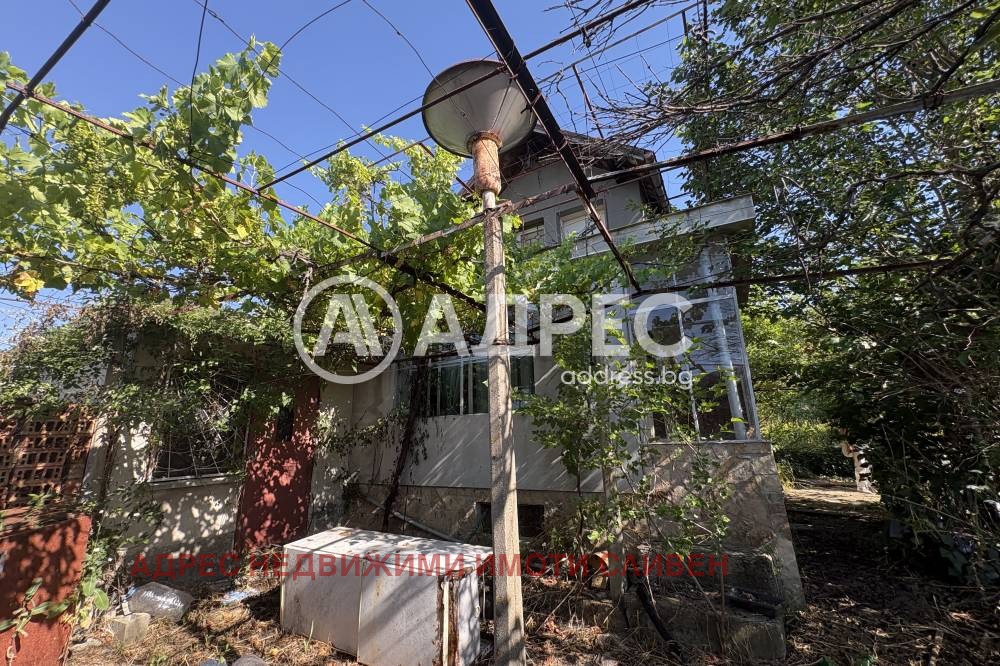 Продава ВИЛА, гр. Сливен, в.з. Сливен, снимка 2 - Вили - 55012084