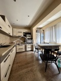 Продава МНОГОСТАЕН, град Търговище, Център • 180000 € / 352049.40 лв. • 28363327 1