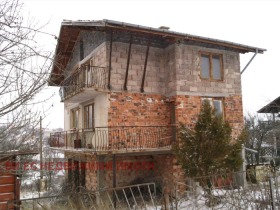 Haus Selishten dol, region Pernik 1