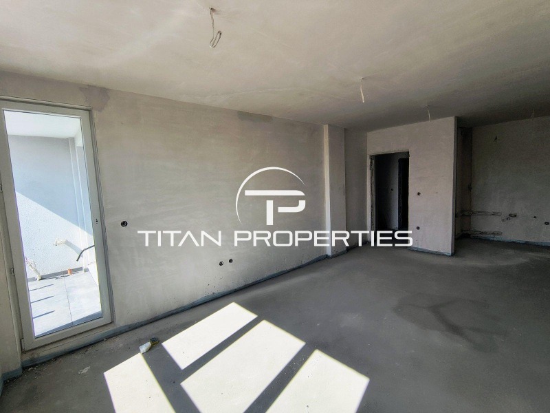 Eladó  1 hálószoba Plovdiv , Gagarin , 70 négyzetméter | 82028832