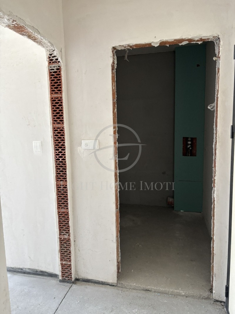 Продава 2-СТАЕН, гр. Пловдив, Остромила, снимка 7 - Апартаменти - 52461104