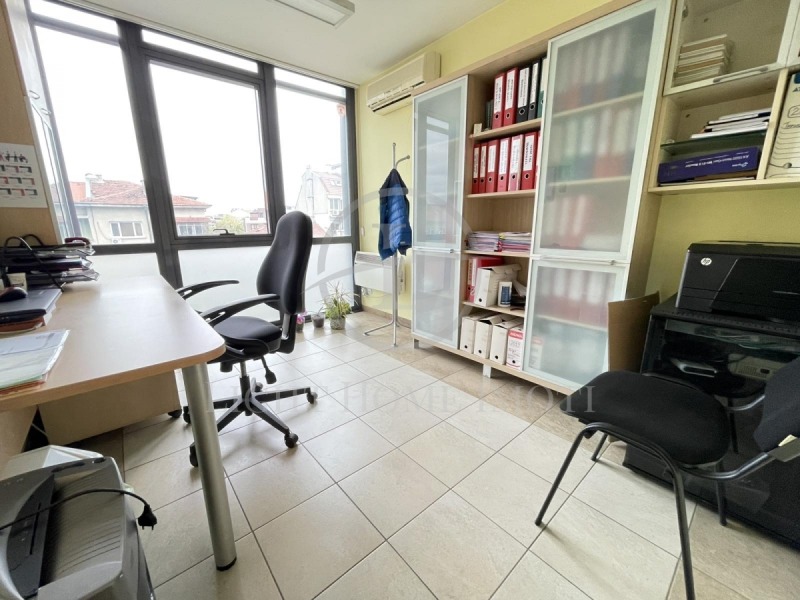 Na sprzedaż  Biuro Plowdiw , Centar , 101 mkw | 67237348 - obraz [9]