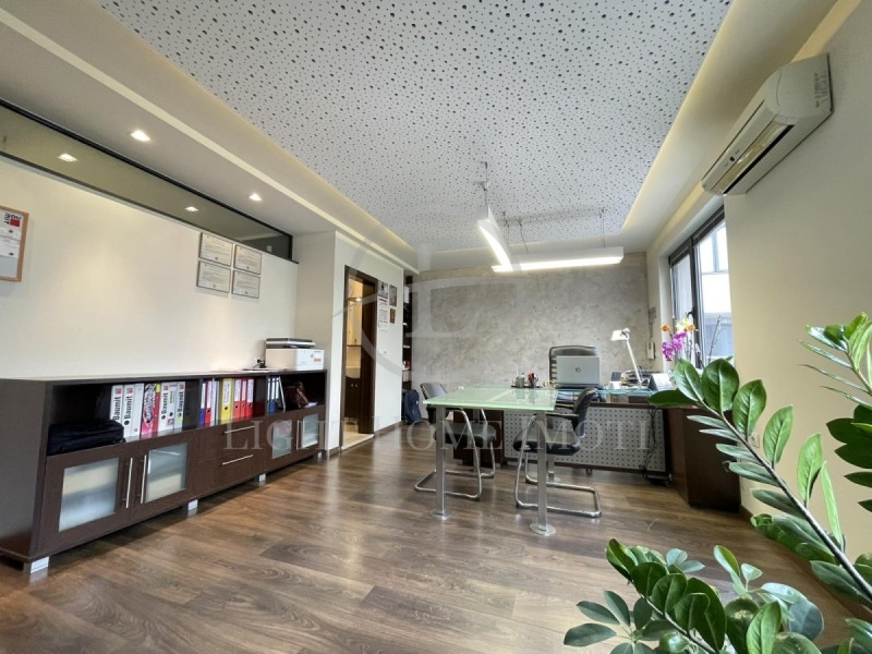 Na sprzedaż  Biuro Plowdiw , Centar , 101 mkw | 67237348 - obraz [4]