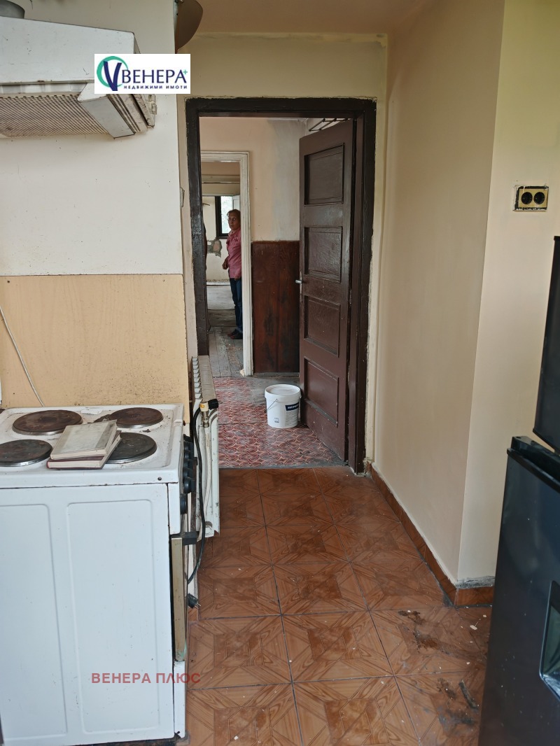 Продава КЪЩА, гр. София, с. Волуяк, снимка 11 - Къщи - 52643245