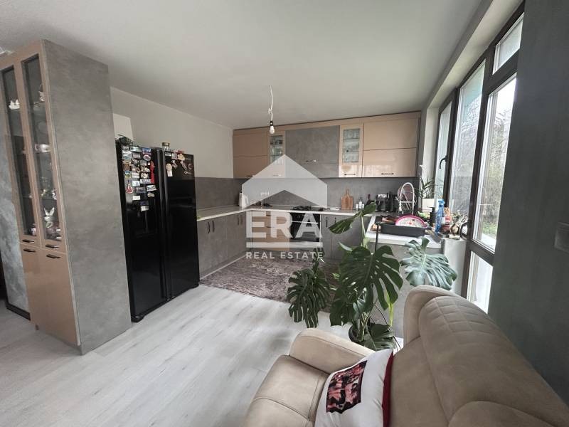 Продава  Къща град Варна , Изгрев , 260 кв.м | 69361336 - изображение [17]