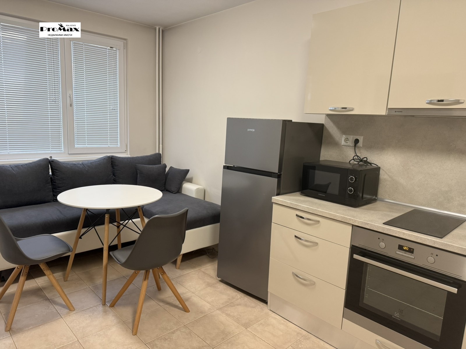 Продава 2-СТАЕН, гр. София, Оборище, снимка 2 - Апартаменти - 52651053
