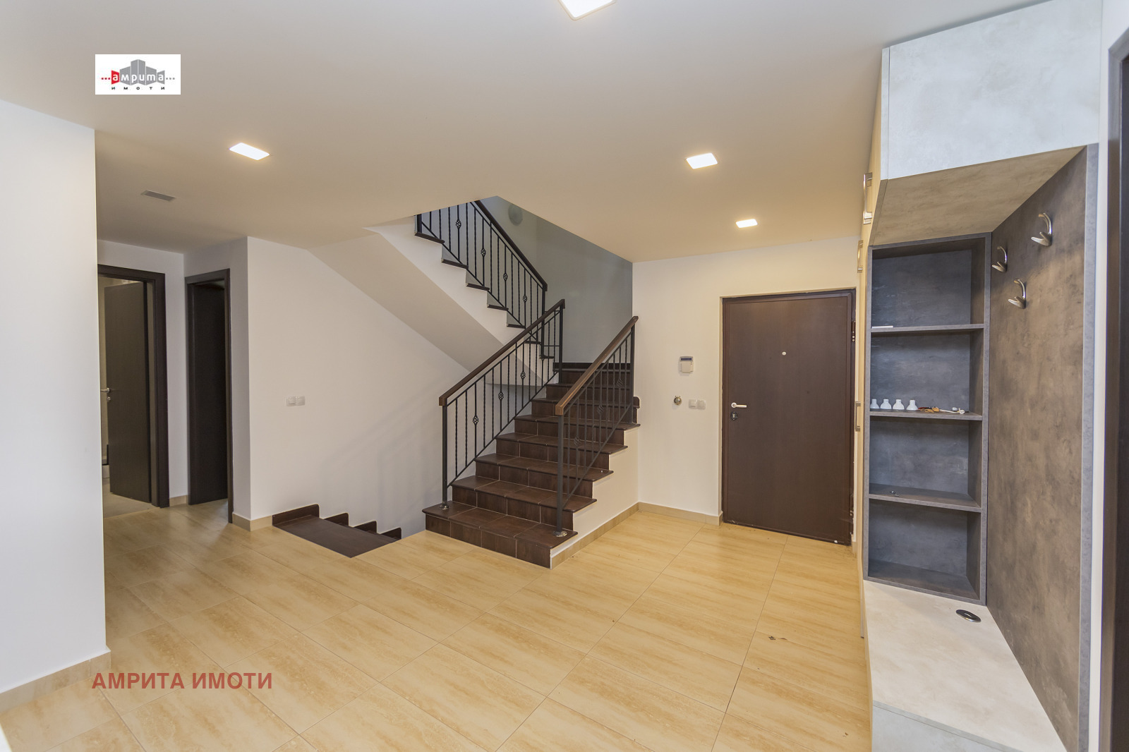 Продава КЪЩА, гр. София, с. Бистрица, снимка 2 - Къщи - 51521597