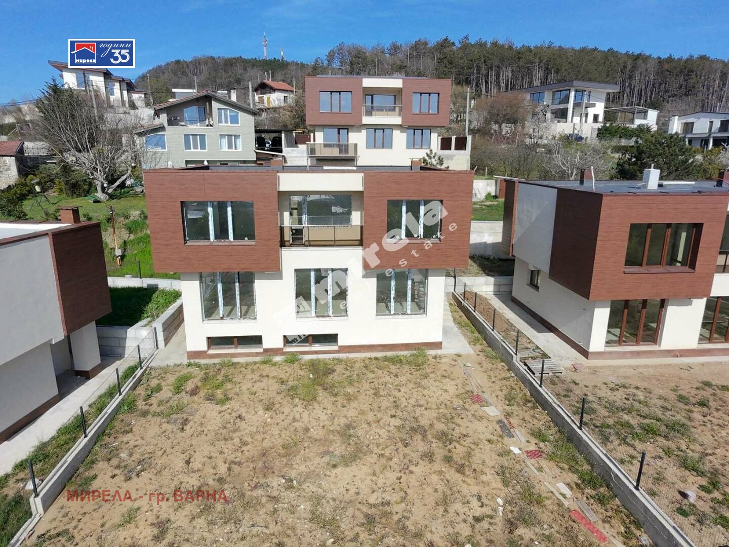 Продава КЪЩА, гр. Варна, м-т Акчелар