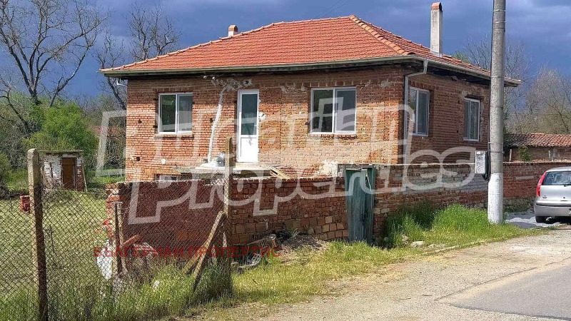 Продава КЪЩА в област Стара Загора, с. Медово - 120 кв.м / 63 900 € » 124 977.54 лв., БЪЛГЕРИАН ПРОПЕРТИС