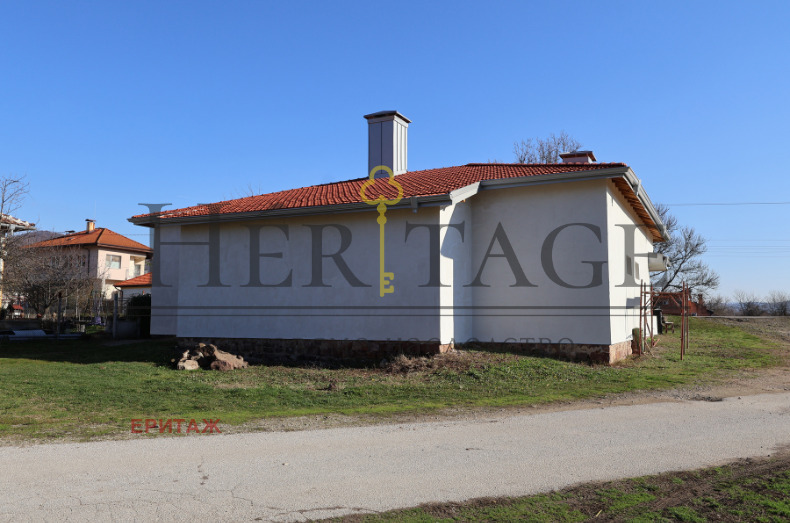 Продава КЪЩА, гр. Ботевград, област София област, снимка 3 - Къщи - 53339791