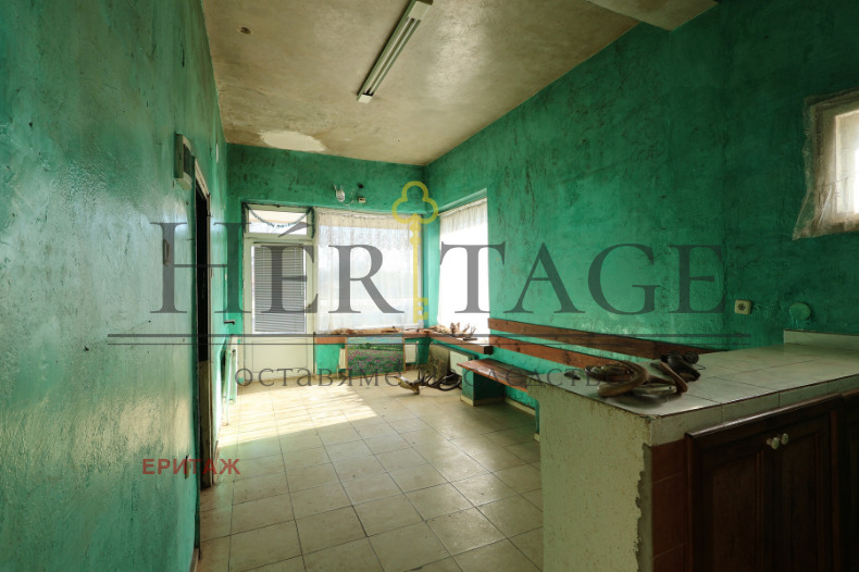 Продава КЪЩА, гр. Ботевград, област София област, снимка 13 - Къщи - 53339791