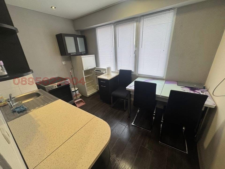 Продава 2-СТАЕН, гр. Радомир, област Перник, снимка 5 - Апартаменти - 55092859