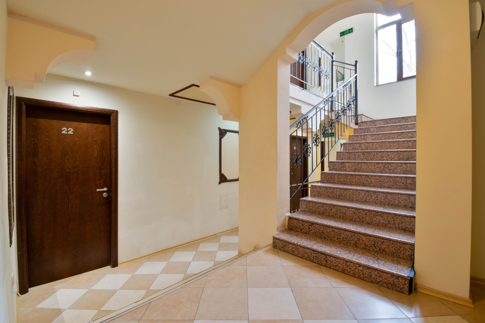 Продава ХОТЕЛ, гр. Пловдив, Старият град, снимка 12 - Хотели - 54023018