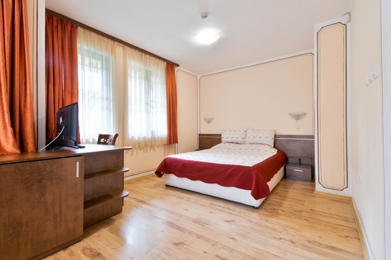 Продава ХОТЕЛ, гр. Пловдив, Старият град, снимка 9 - Хотели - 54023018