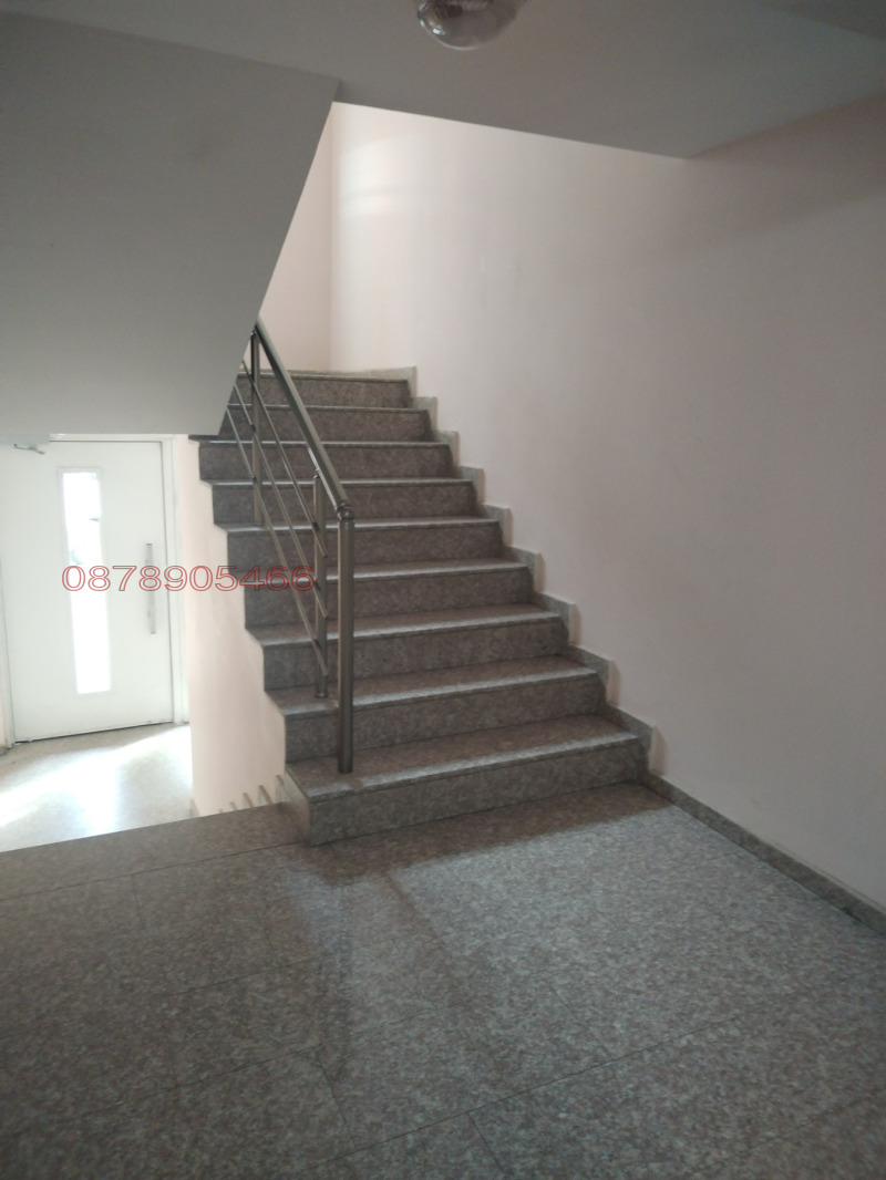 Продава 2-СТАЕН, гр. Перник, Изток, снимка 16 - Апартаменти - 52646039