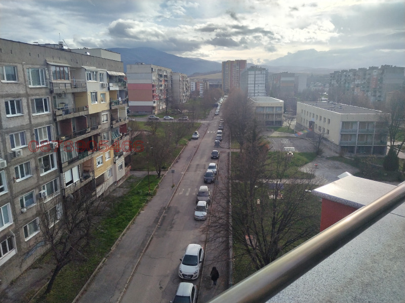 Продава 2-СТАЕН, гр. Перник, Изток, снимка 12 - Апартаменти - 52646039