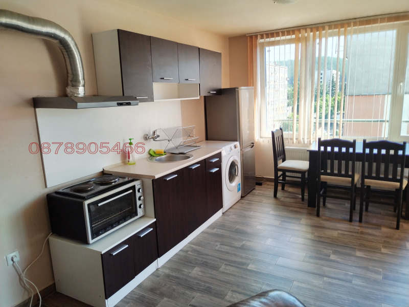 Продава  2-стаен град Перник , Изток , 69 кв.м | 41420156 - изображение [2]
