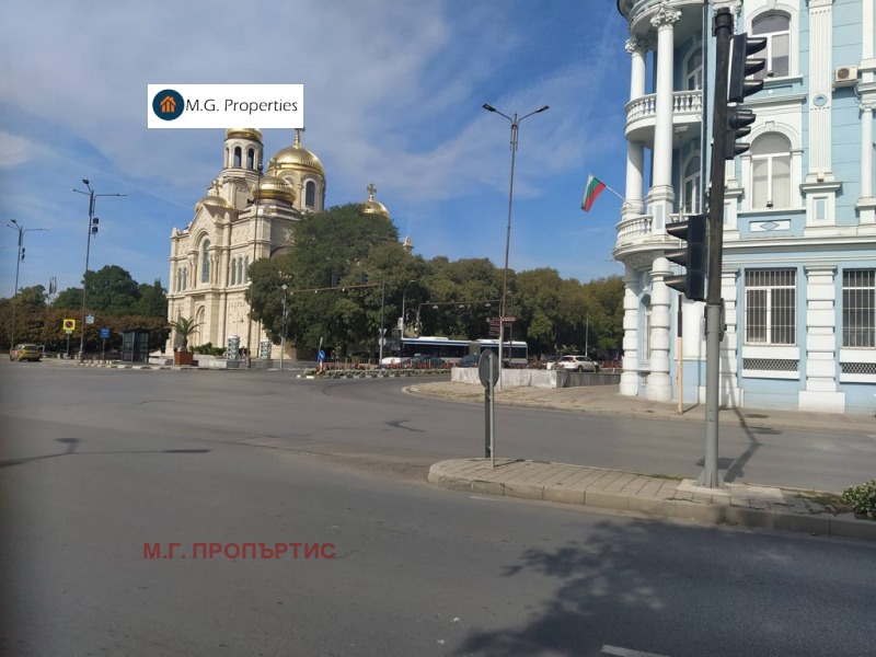 De vânzare  Magazin Varna , Țentâr , 30 mp | 77821076