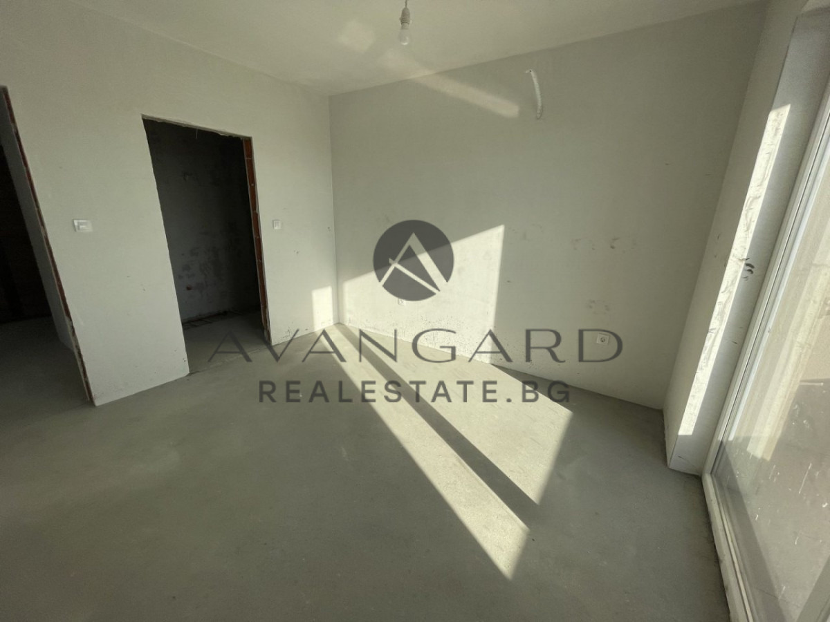 Продава МНОГОСТАЕН, гр. Пловдив, Тракия, снимка 2 - Апартаменти - 42155942