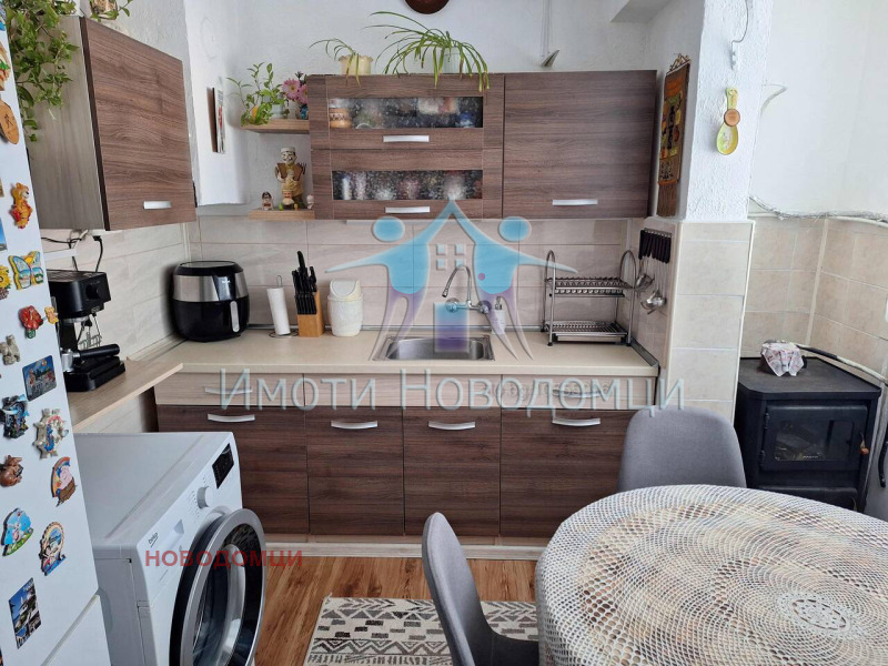 Продава 3-СТАЕН в град Шумен, Боян Българанов 1 - 80 кв.м / 102 000 € » 199 494.66 лв., НОВОДОМЦИ