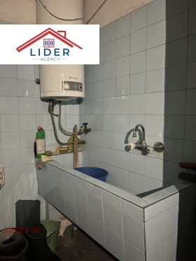 2 bedroom 9-ti kvartal, Pleven 11