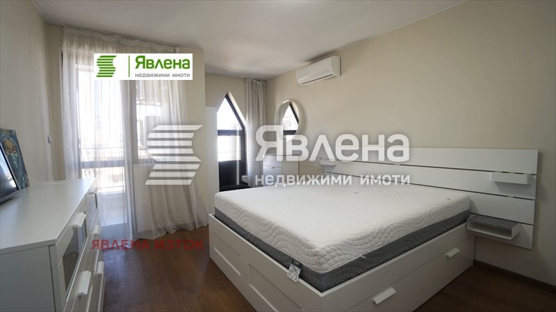 Продава 3-СТАЕН, гр. София, Център, снимка 6 - Апартаменти - 54152307