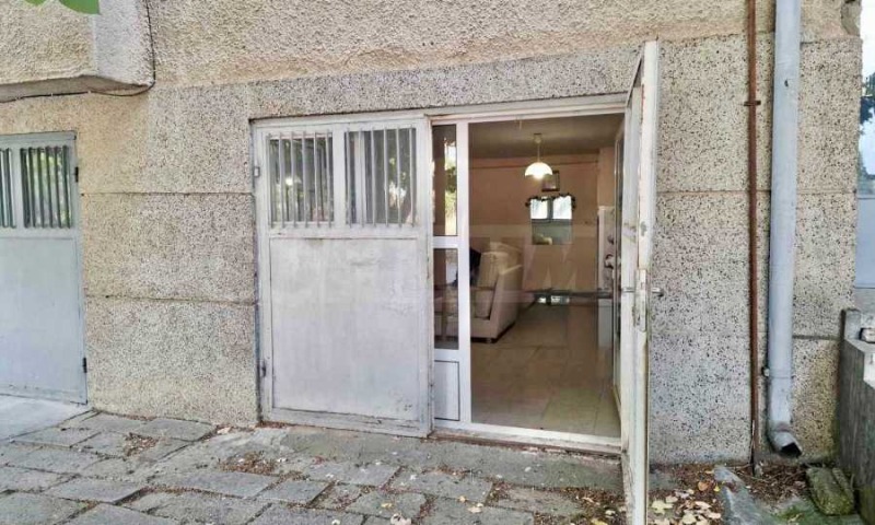 Продава  4-стаен област Пловдив , гр. Хисаря , 145 кв.м | 88002564 - изображение [2]