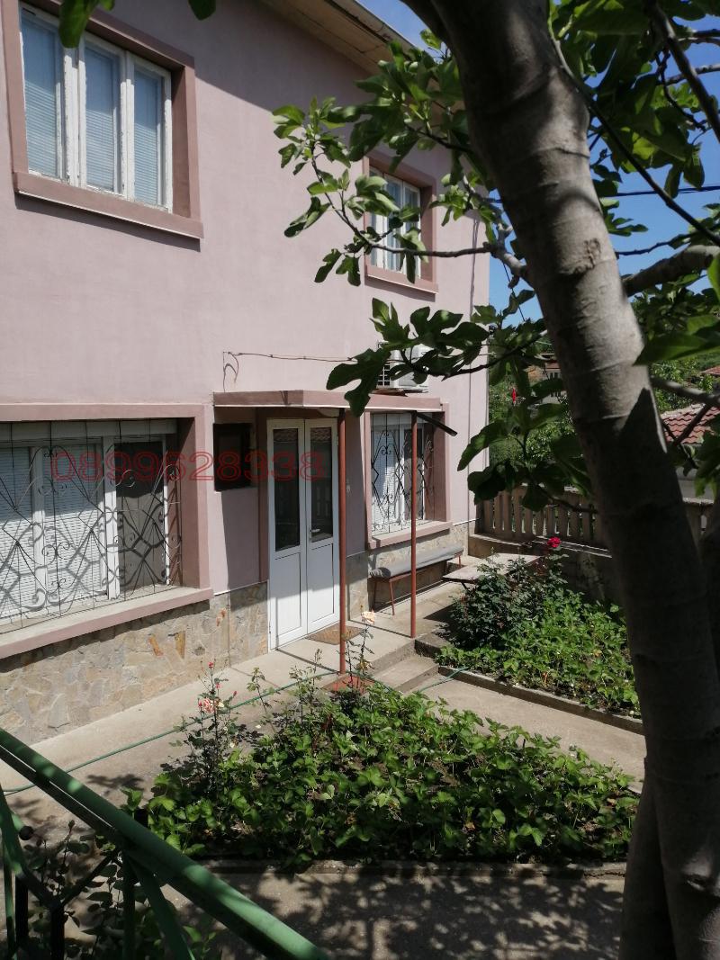 Продава КЪЩА, гр. Свищов, област Велико Търново, снимка 3 - Къщи - 52781712