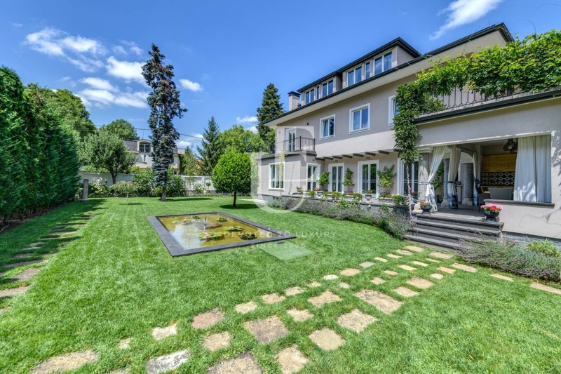 Продава  Къща град София , Овча купел , 600 кв.м | 84110181