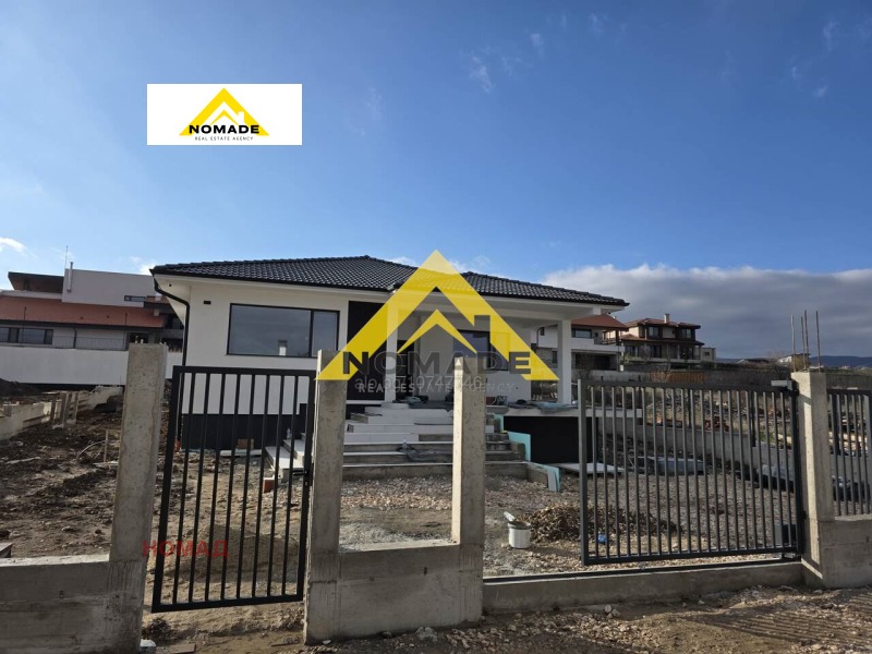 Продава КЪЩА, с. Белащица, област Пловдив, снимка 3 - Къщи - 52845979