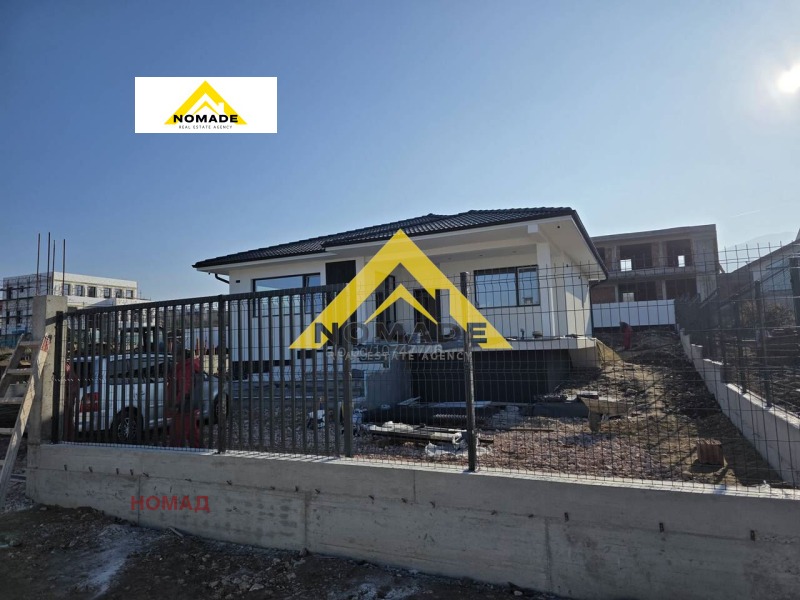 Продава КЪЩА, с. Белащица, област Пловдив, снимка 4 - Къщи - 52845979