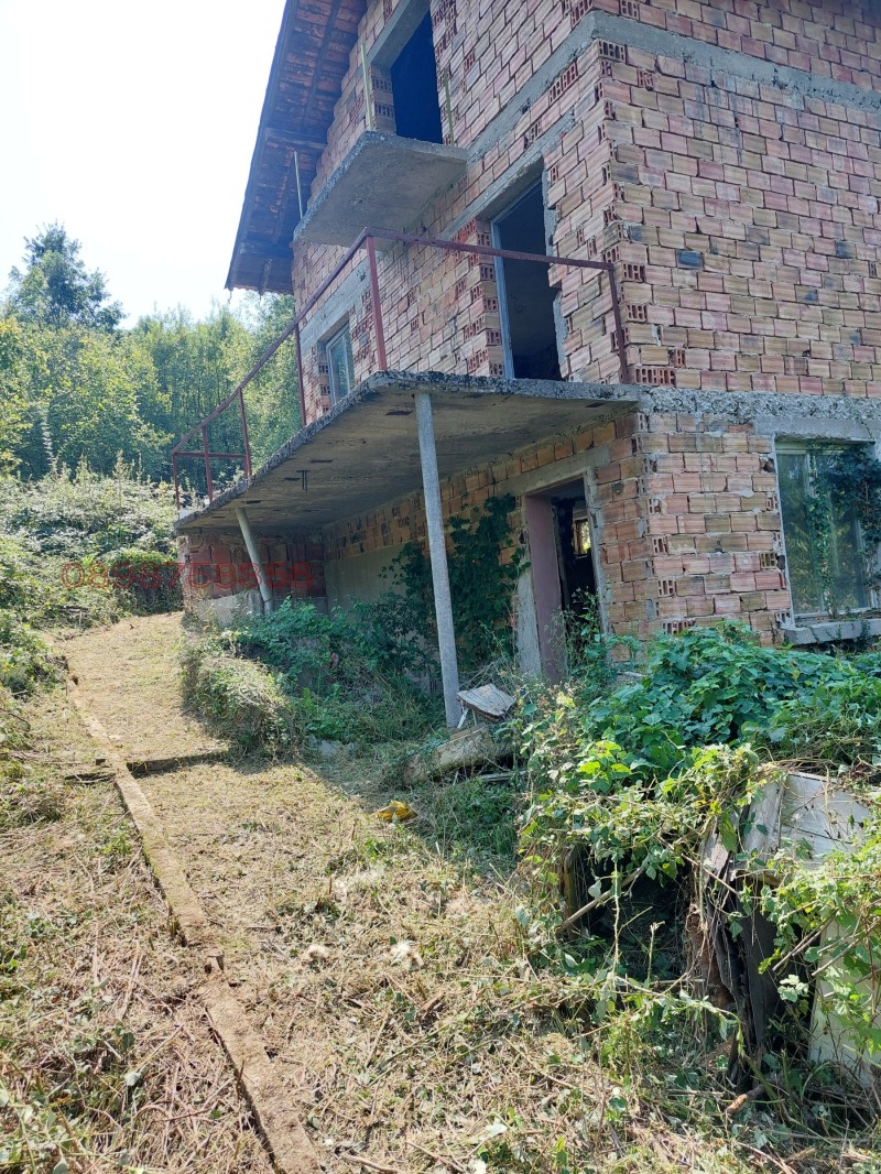 Продава КЪЩА, с. Враниловци, област Габрово, снимка 2 - Къщи - 53155614