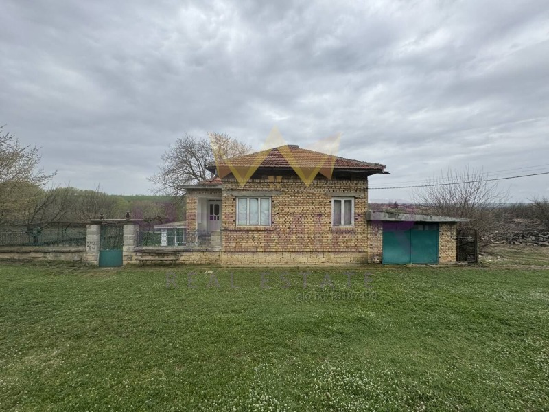 Продава  Къща област Варна , с. Есеница , 100 кв.м | 75698924