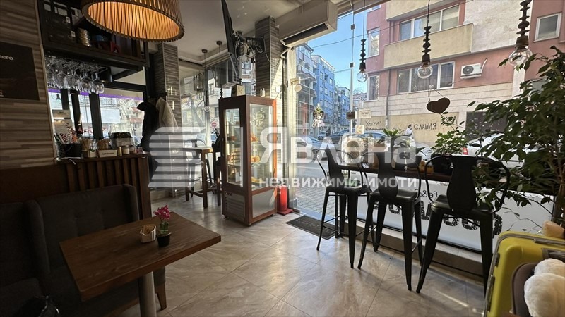 Til salg  Butik Sofia , Belite brezi , 45 kvm | 27850227