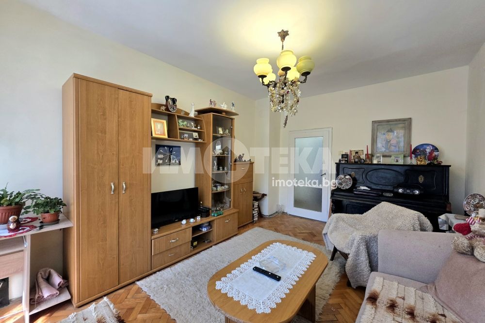 Продава 2-СТАЕН, гр. София, Гоце Делчев