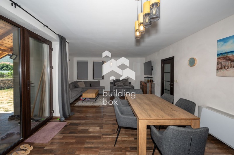 À venda  Casa região Plovdiv , Parvenec , 205 m² | 48860702