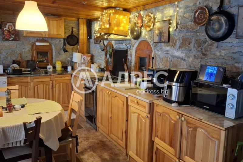 Продава КЪЩА, с. Черневци, област Габрово, снимка 4 - Къщи - 52599371